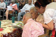 Celebracion-con-las-familias-centro-abierto-padre-damian-fundacion-Sagrados-Corazones125