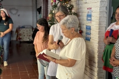 Celebracion-con-las-familias-centro-abierto-padre-damian-fundacion-Sagrados-Corazones20