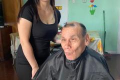 Academia-Cristian-delgado-atiende-a-centro-abierto-del-adulto-mayor-fundacion-sagrados-corazones5