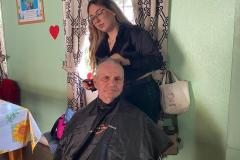 Academia-Cristian-delgado-atiende-a-centro-abierto-del-adulto-mayor-fundacion-sagrados-corazones6