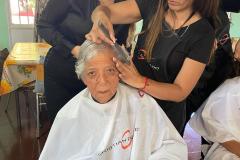 Academia-Cristian-delgado-atiende-a-centro-abierto-del-adulto-mayor-fundacion-sagrados-corazones9