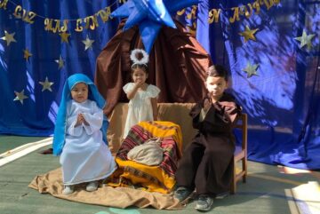 Navidad jardin reina de la paz