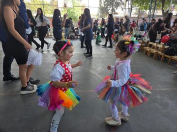 Fiestas patrias Reina de la Paz con alcalde